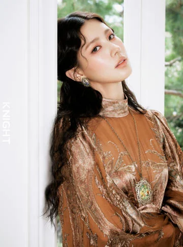 Kr_Pics's tweet photo. Miyeon ♡ idle
// KNIGHT Magazine China November 2025 // https://t.co/pYhYRDbmMA