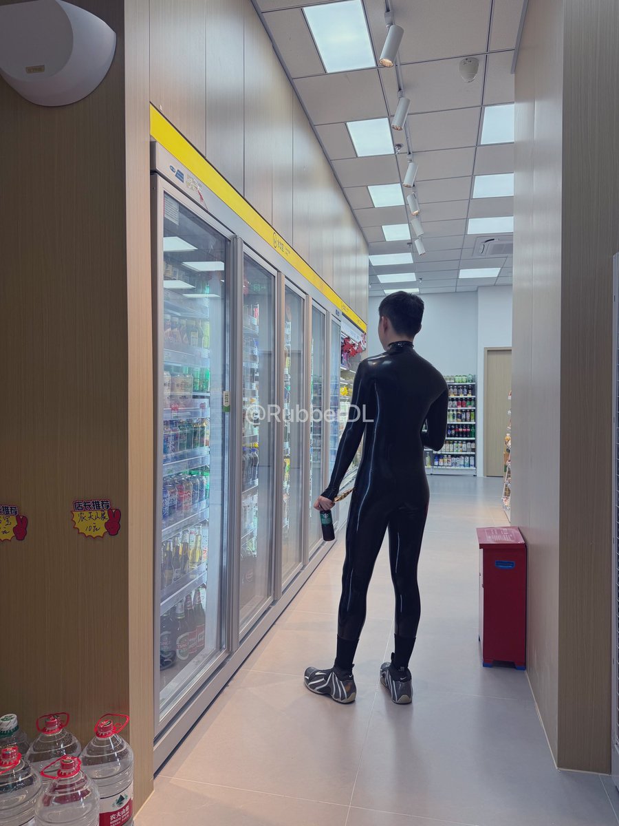 RubberDL tweet media