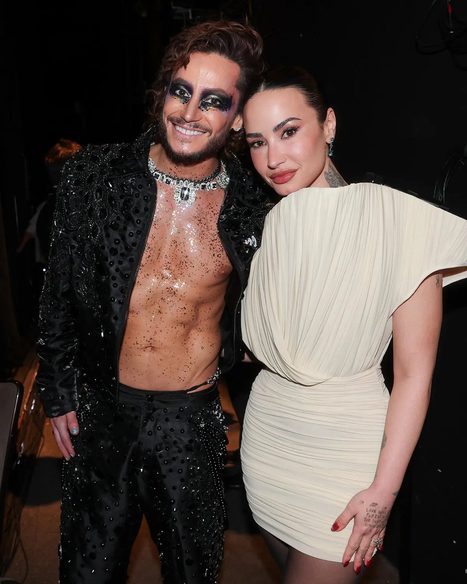 JCMD Media tweet media