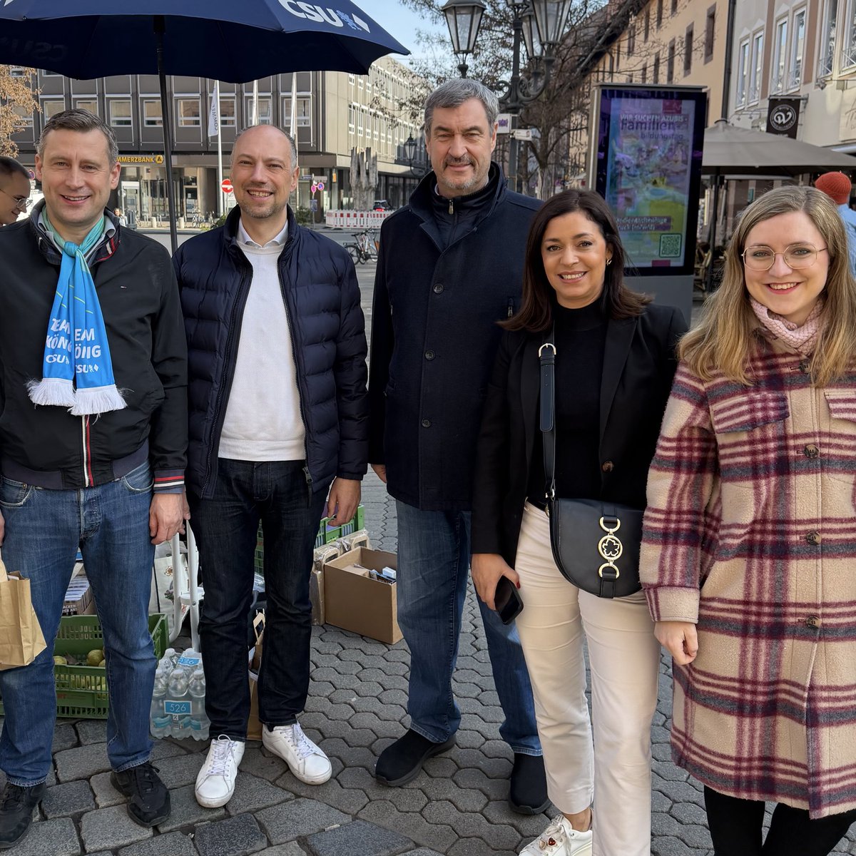 Markus_Soeder's tweet image. Unterwegs an der #Basis beim Endspurt im Kommunalwahlkampf in Nürnberg gemeinsam mit Andreas Krieglstein und vielen unserer Kandidaten bei Infoständen der CSU in der Nürnberger Altstadt, in Wöhrd , Gebersdorf und in Erlenstegen. Gemeinsam unterstützen wir Oberbürgermeister Marcus