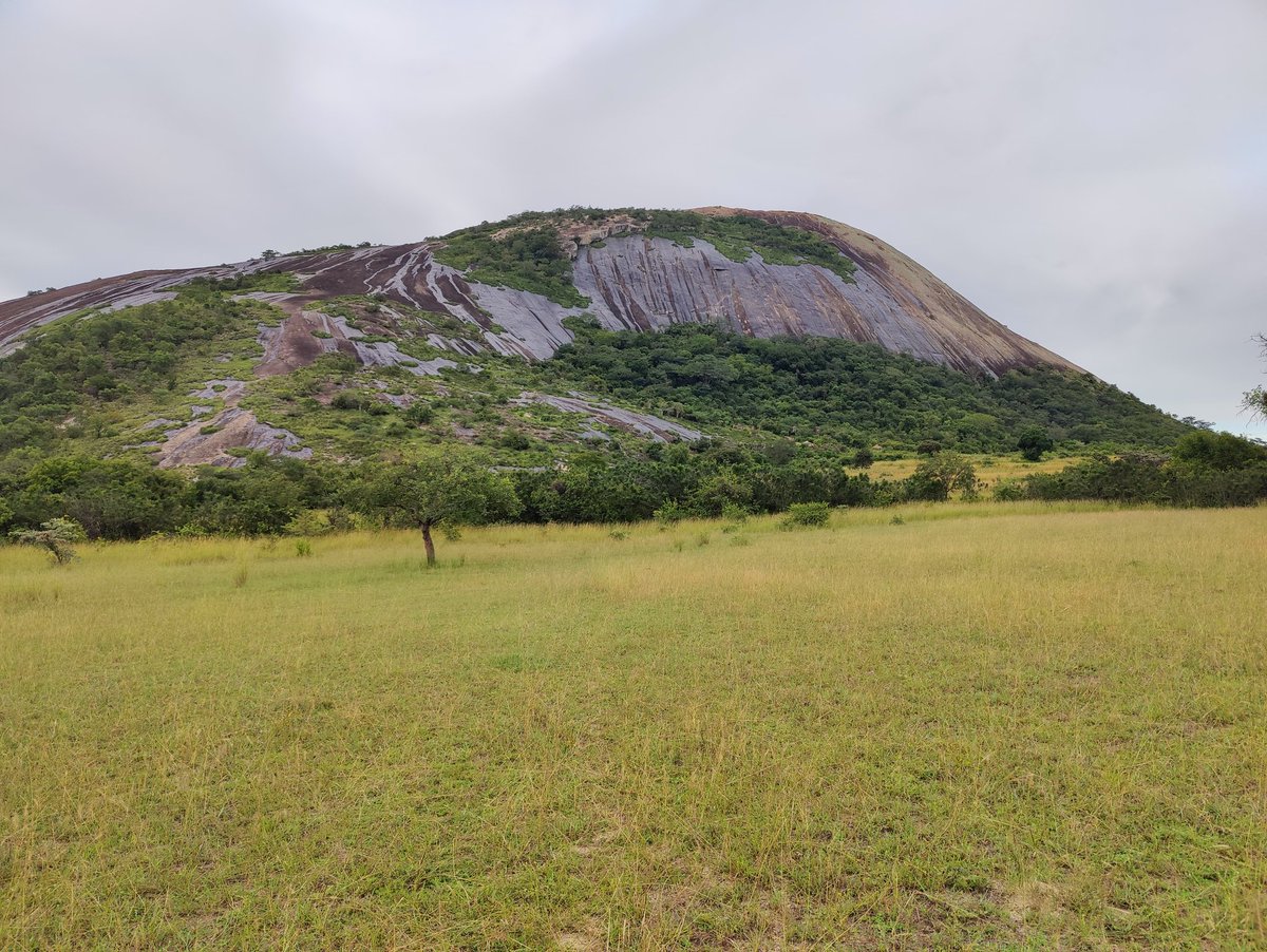 Nderipi iri gomo kune vanoziva Zimbabwe