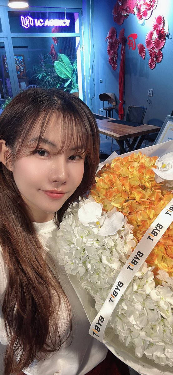 Eira Ngô tweet media