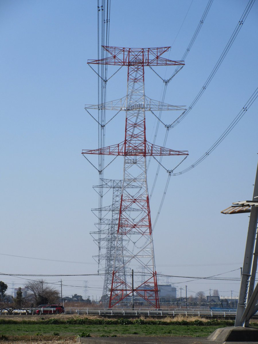 STOS_rapidexp's tweet photo. #鉄塔 #土曜日の鉄塔 
#チーム鉄塔沼
#送電線 #送電鉄塔 https://t.co/HSB3axpOb0
