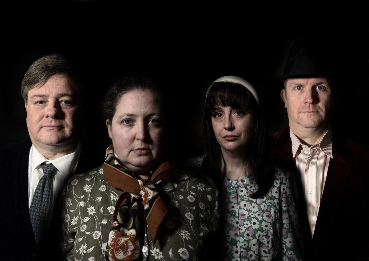 Bob and Barbara Jackson, Helen and Peter Kroger. They've been best friends for five years, but something is about to change all of that.
Don't miss this - book now.
#theatre Pack of Lies, 25-28 Mar, Southwick #Brighton
Photo courtesy Phil Nair-Brown
buff.ly/1gg5gWl