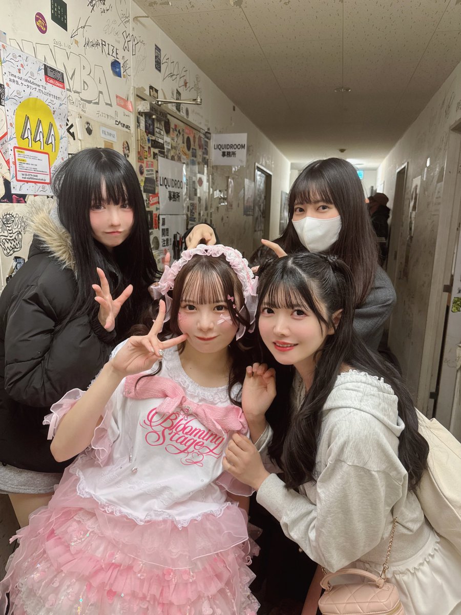 azusa__fm0808's tweet photo. 久しぶりに白キャンメンバーと会ったよ🫧
ゆりなお疲れ様！とても成長してた🥺✨️ https://t.co/Q7hcq7xTo8