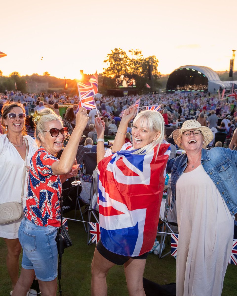 Leeds Castle Concert tweet media