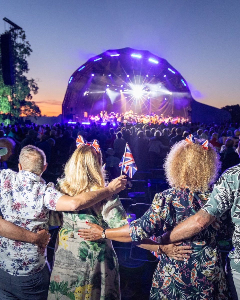 Leeds Castle Concert tweet media
