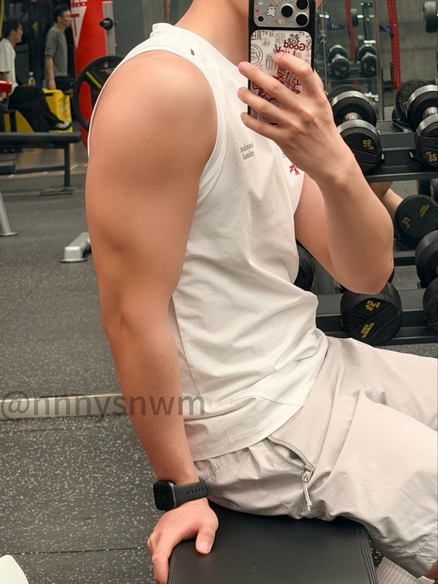 纯爱反差 (@nnnysnwm) on Twitter photo 