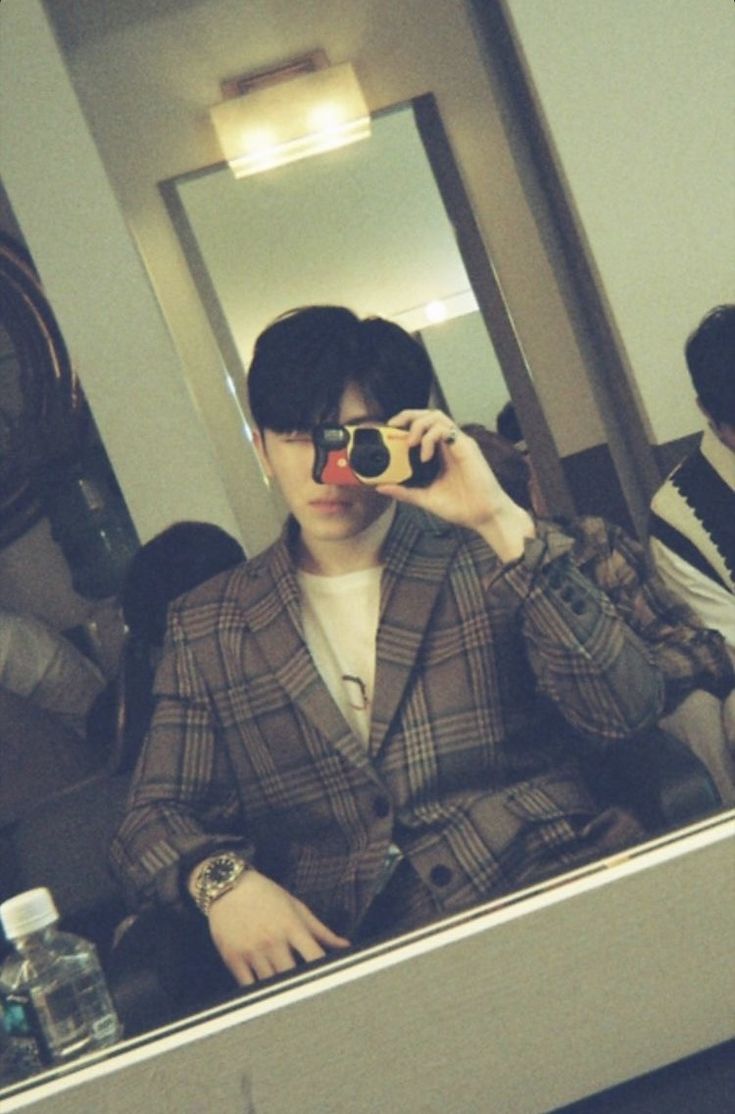 vobo_1122n7's tweet photo. 찰칵📸 https://t.co/WlPH0BBRQe