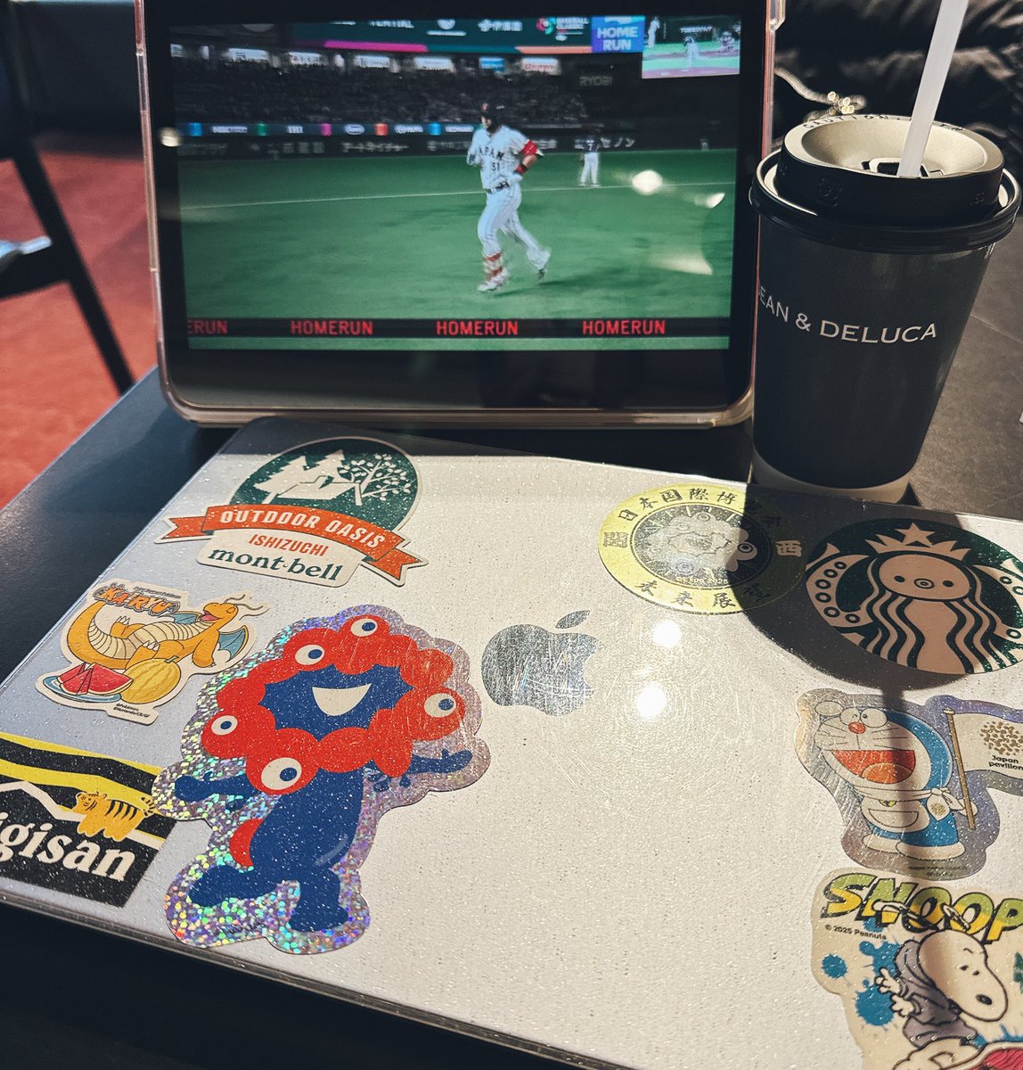 ring0_saki's tweet photo. 伊丹ついたのでとりあえずお迎えくるまで
1人野球観戦😂⚾️
#DEANDELUCA
#WBC2026
#鈴木誠也 https://t.co/LwxivPPtkt
