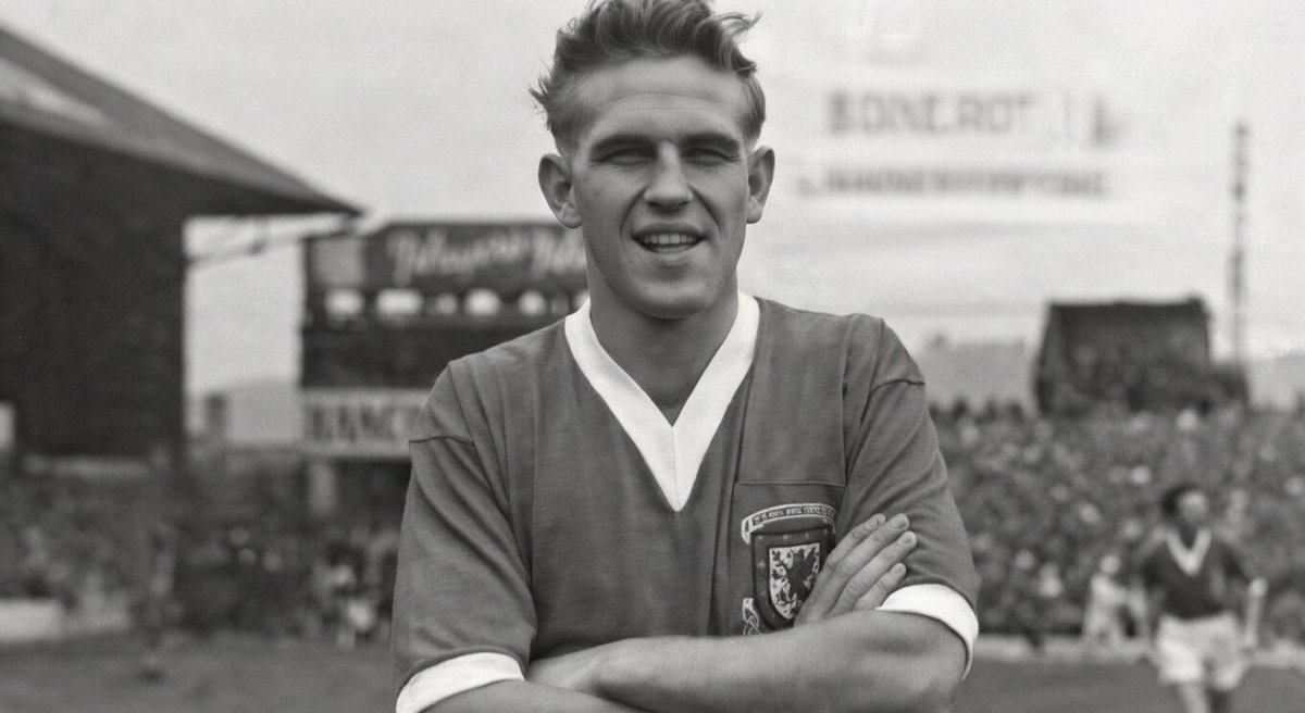 Unitedfans2023's tweet photo. Graham Moore (1941-2016) 
The Welsh international Graham Moore was born on this day in 1941. 
Manchester United (1963-1964) 
#GrahamMoore #MUFC https://t.co/bm0cMjzSDi