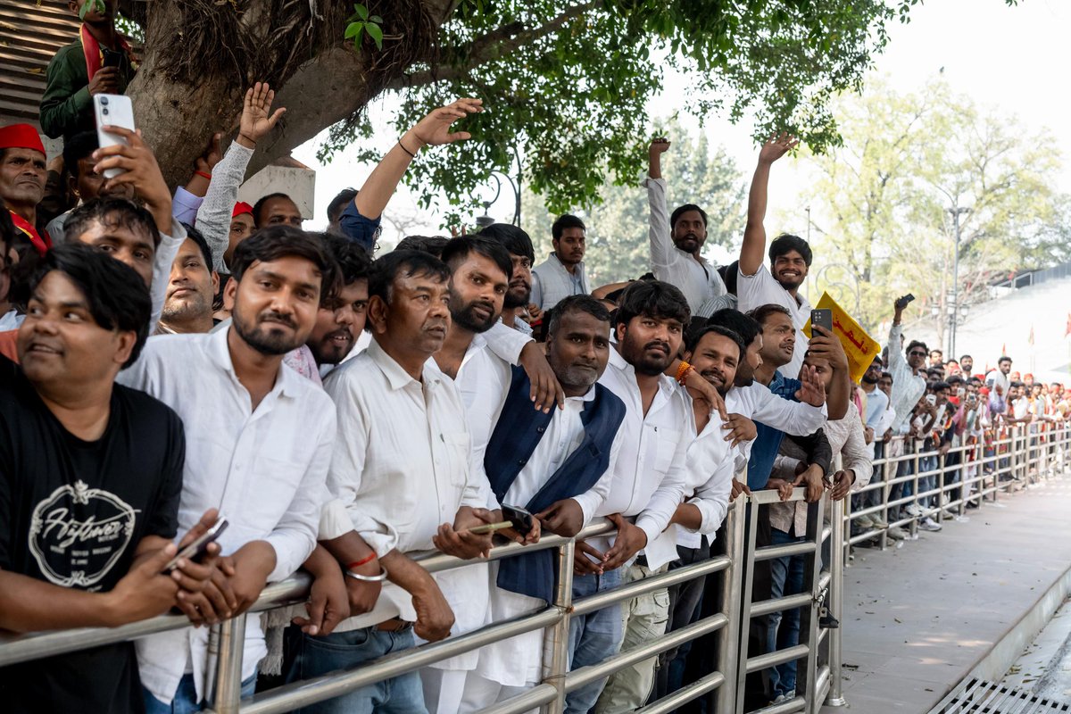 yadavakhilesh's tweet photo. https://t.co/ZaYbV3wBN1