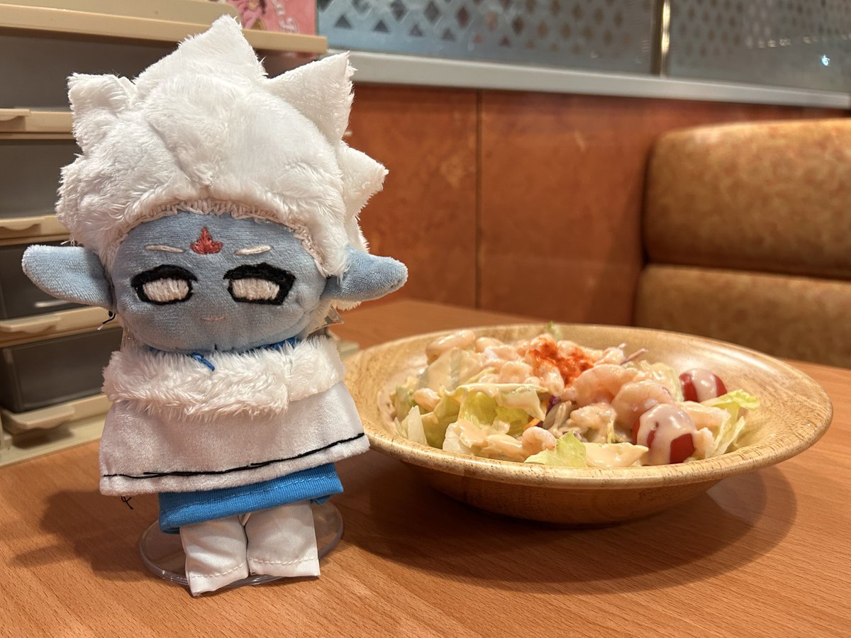 F_Ebisann15's tweet photo. 推しぬいと一緒にサイゼリヤ行ってま〜す https://t.co/K1aMCBOXUo