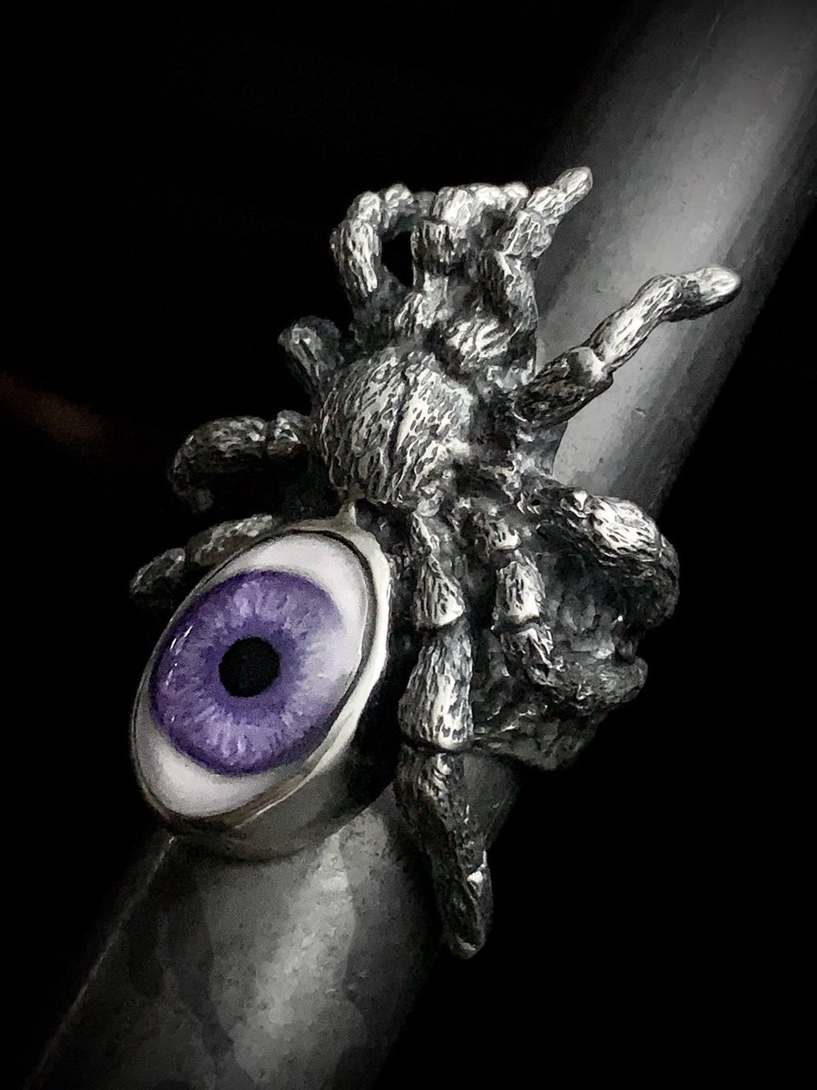 CRYSTAL TARANTULA RING with Human/Purple Eye クレイジーピッグ 随一