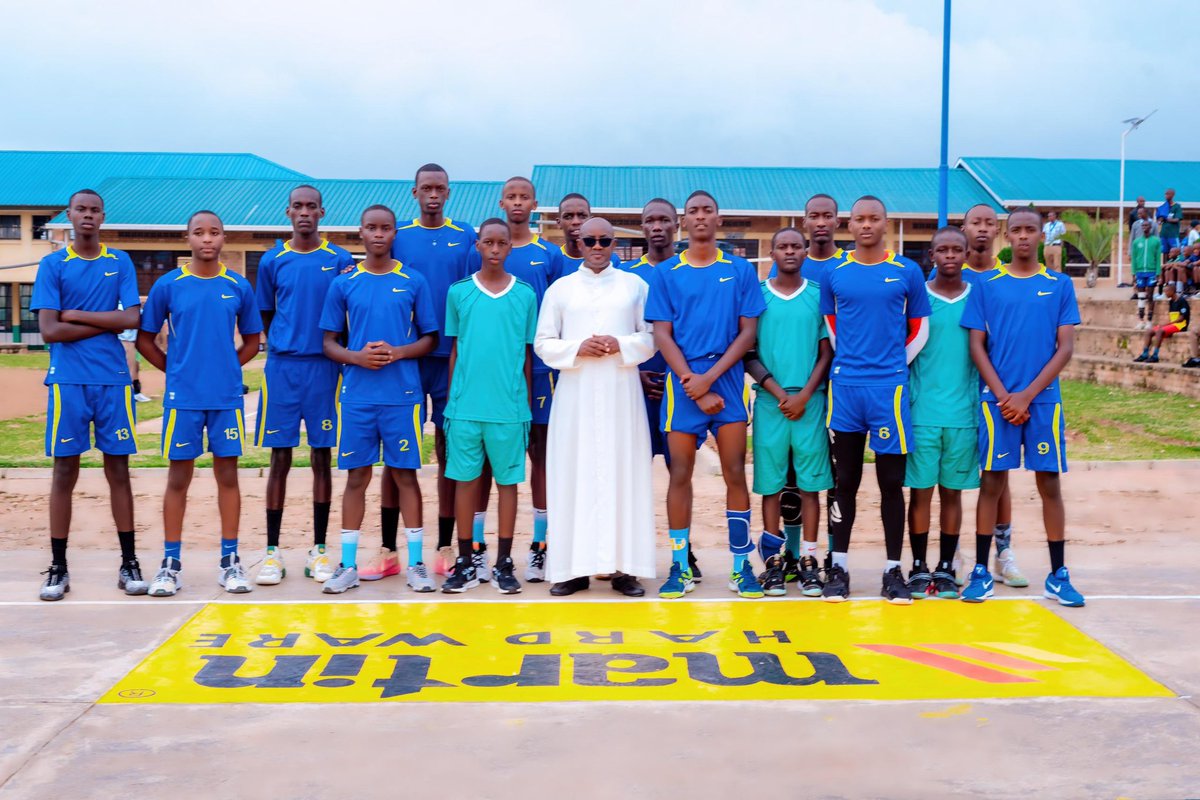 Kuri uyu wa Gatandatu, muri Groupe Scolaire Officiel de Butare (GSOB), hatangiye irushanwa Memorial Abbé Kayumba Emmanuel 2026, riri kuba ku nshuro ya 16. 

Ni irushanwa ritegurwa buri mwaka mu rwego rwo kuzirikana uruhare Kayumba yagize mu guteza imbere umukino wa volleyball.