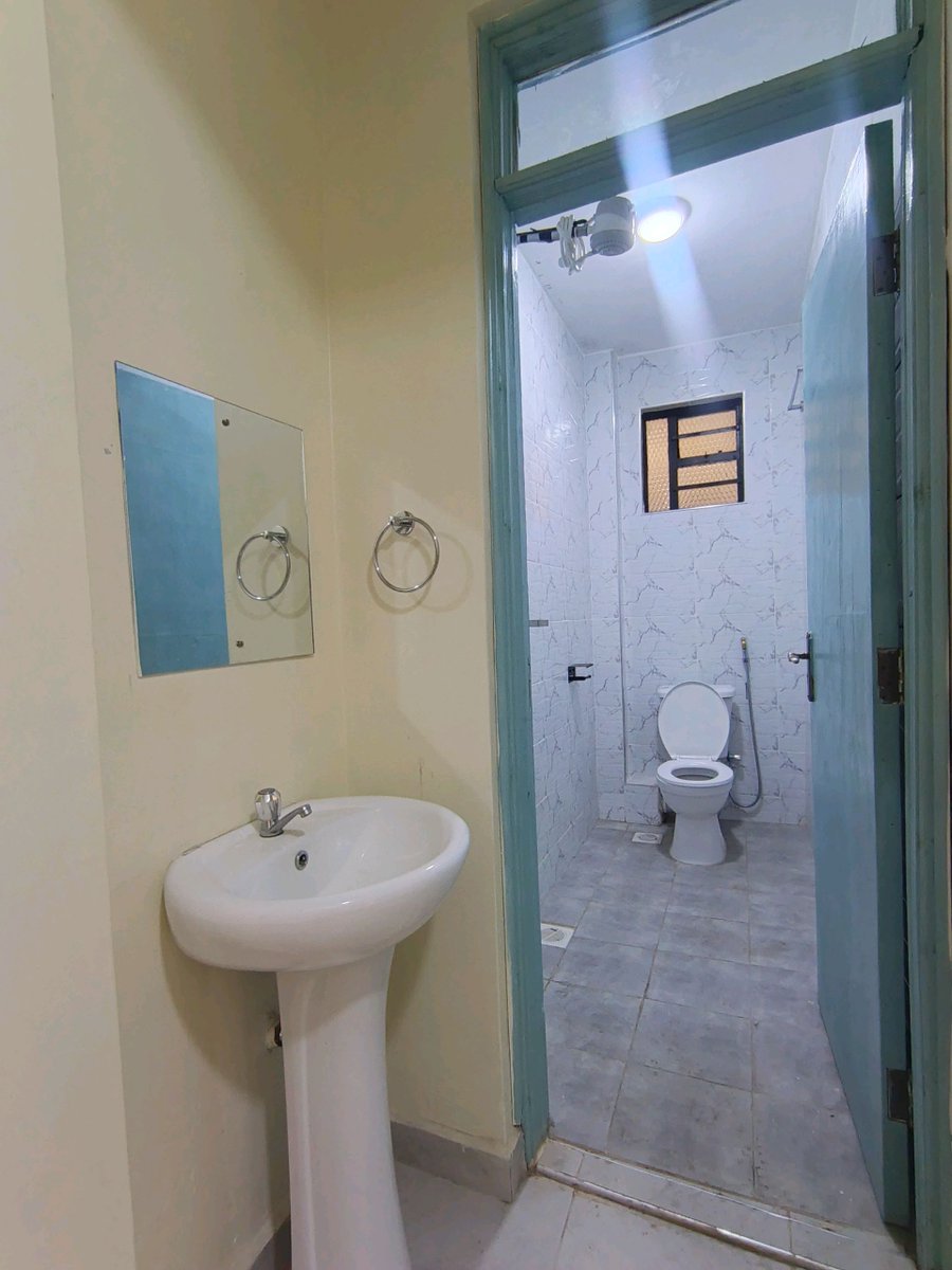 RealStarrlive's tweet photo. 1br utawala 20k
#SmartMarketLtd #LuxuryLiving #UtawalaHomes #RealEstateKenya #DreamRentalsKE #NairobiRental #PropertyForRent #InvestSmart #HouseHuntingLocation https://t.co/CQ8dUmHEhl