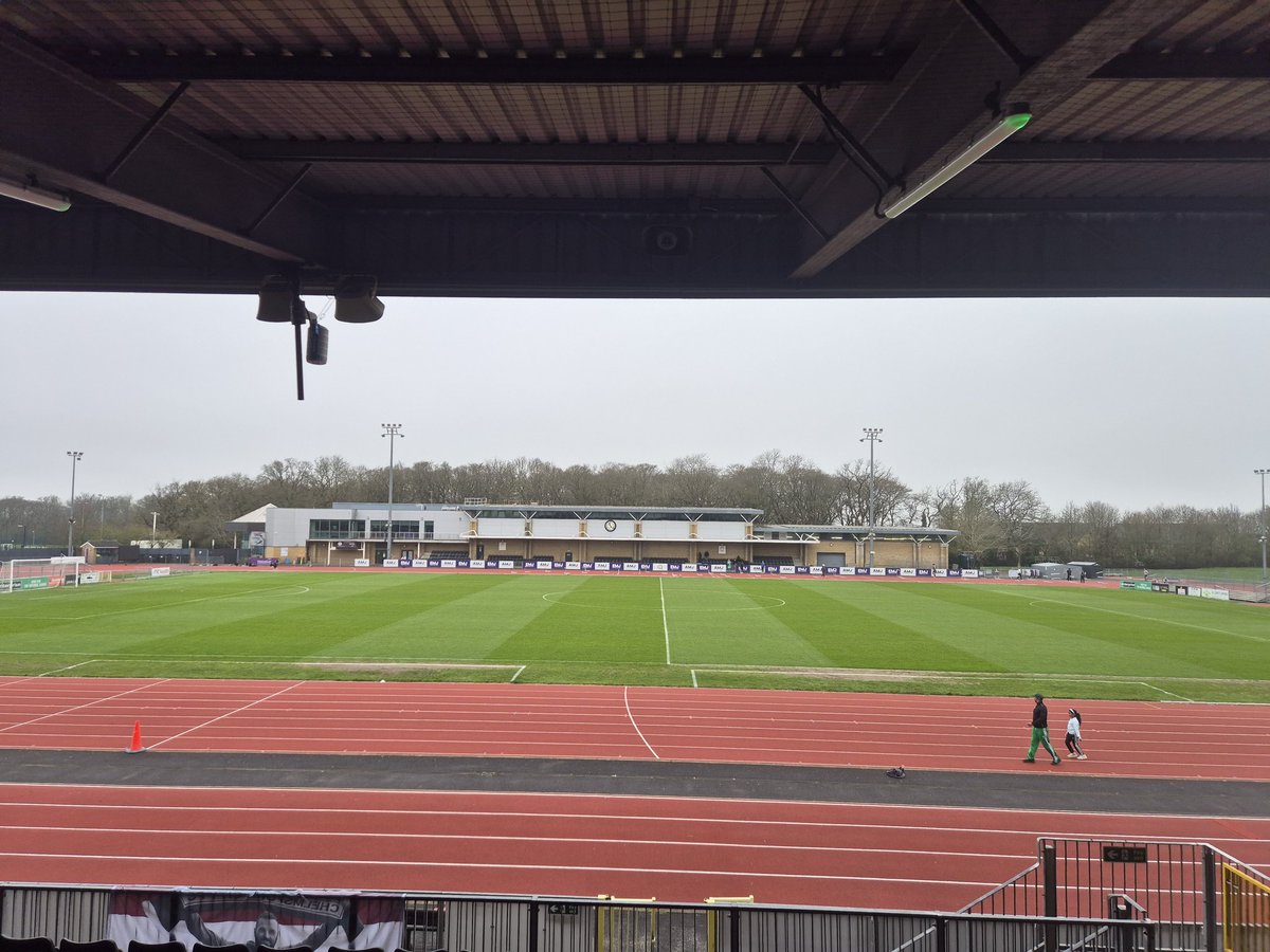 AdamGroundsman's tweet photo. Come on @OfficialClarets!!!! https://t.co/f1i62f1RfD