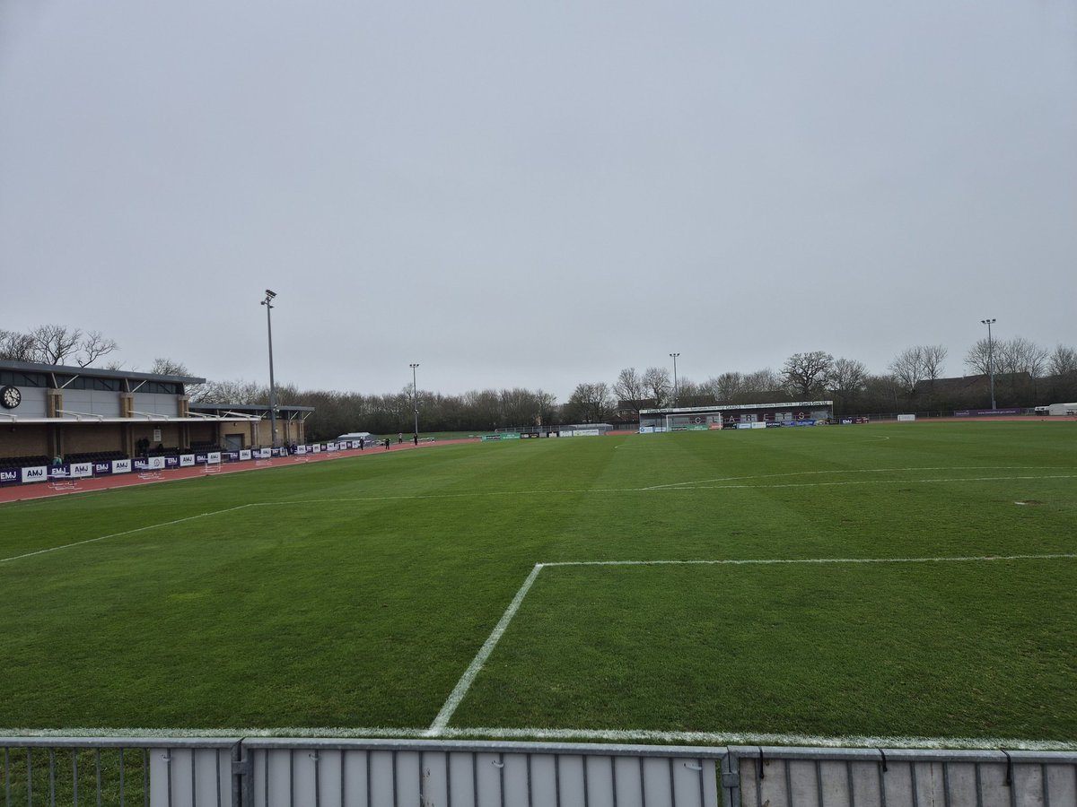 AdamGroundsman's tweet photo. Come on @OfficialClarets!!!! https://t.co/f1i62f1RfD