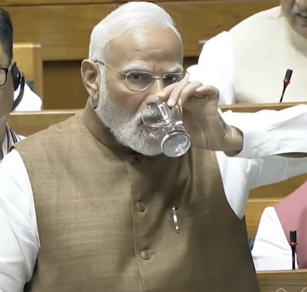 Neha Singh Rathore tweet media