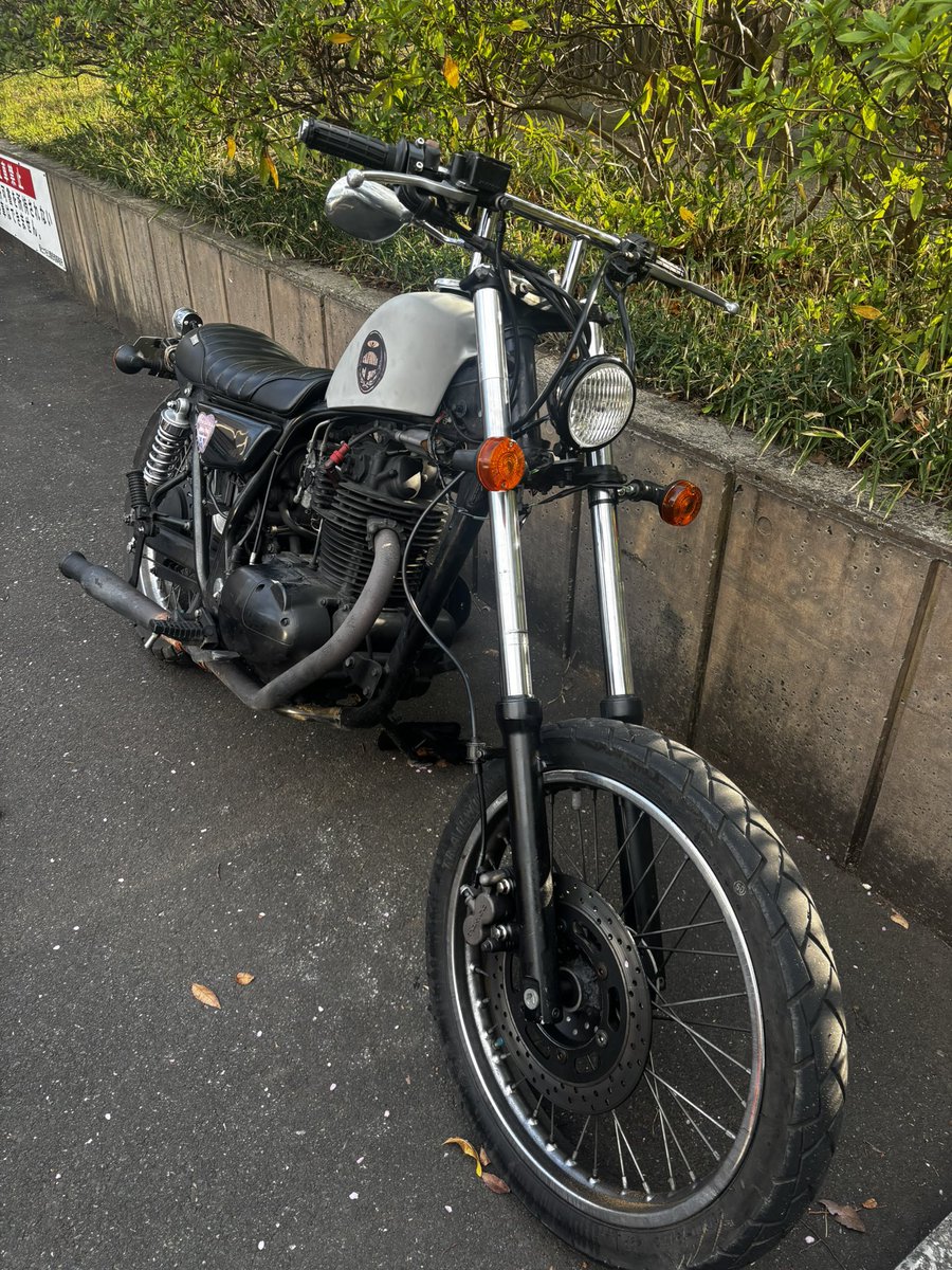 love_mytracker's tweet photo. #バイク #250tr #カスタム #目指せチョッパー https://t.co/47boUpS4hM