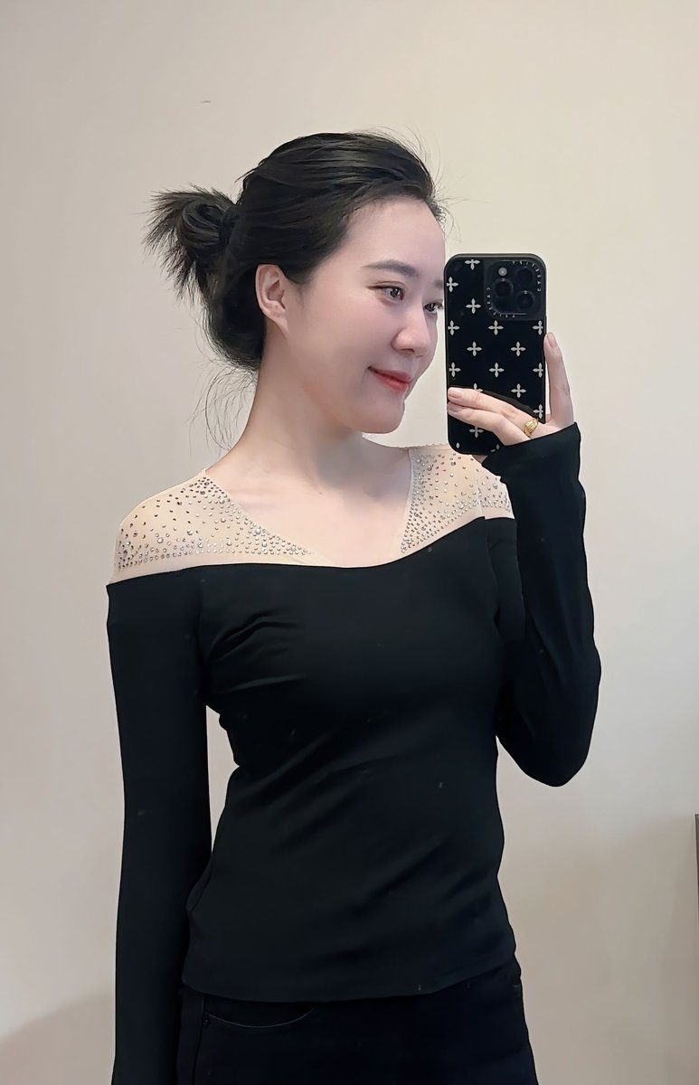 不吃鲜肉 tweet media