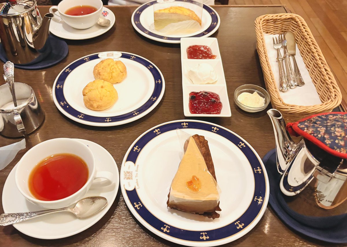 なるの あやね tweet media