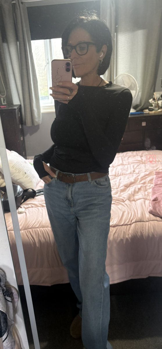 Vick 🖤 tweet media