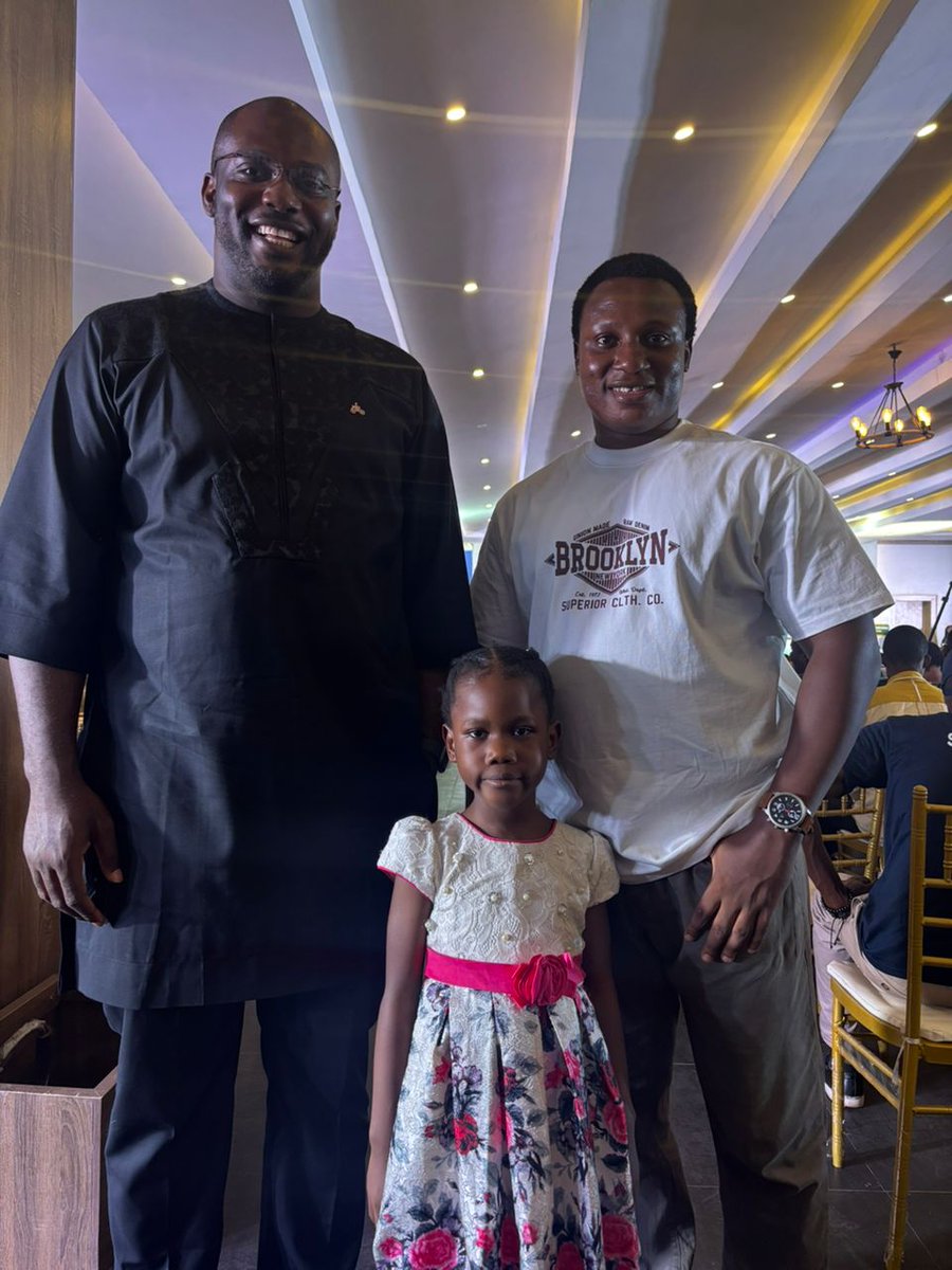 Benking443's tweet photo. Me with Sir Alex Onyia @winexviv and my daughter at the SouthEast Mathematics Olympiad.

He said soon she will join the big stage here. https://t.co/YxnV4G9Umz