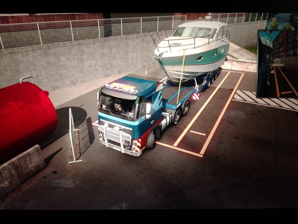 Ndio kutoka Stockholm kupelekea mdosi meli alafu sasa nirudi Stuttgart kumalizia shughuli fulani.