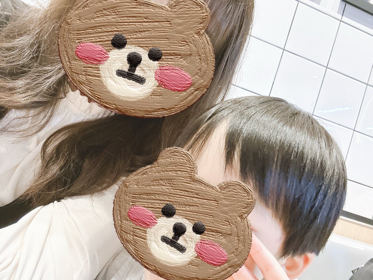 dUhsgiLfIFSW8LW's tweet photo. 習い事を1つ増やそうかと体験に行ってきた🌸終わったあと「どう？続けるで良い？」と念のため聞くと「うん！通いたい！！」とのこと🌸楽しんでくれる限り続けてみる🌸帰りはお花を選んでくれて、お茶しながら自撮りをしようとするとニコニコポーズをとってくれて、もうなんていうか最近本当に楽しい🌸 https://t.co/sbgjTpGRNx