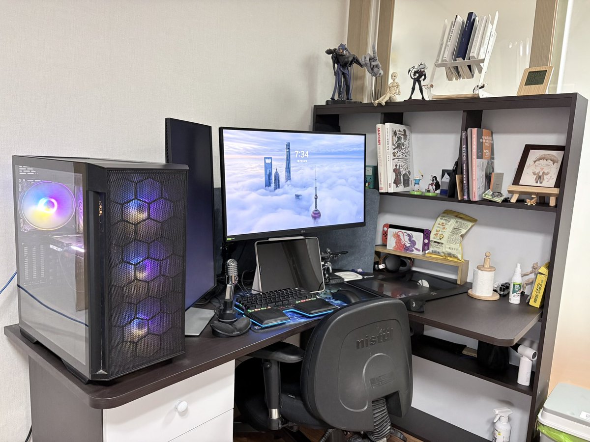 팬텀크로/fevercell tweet media