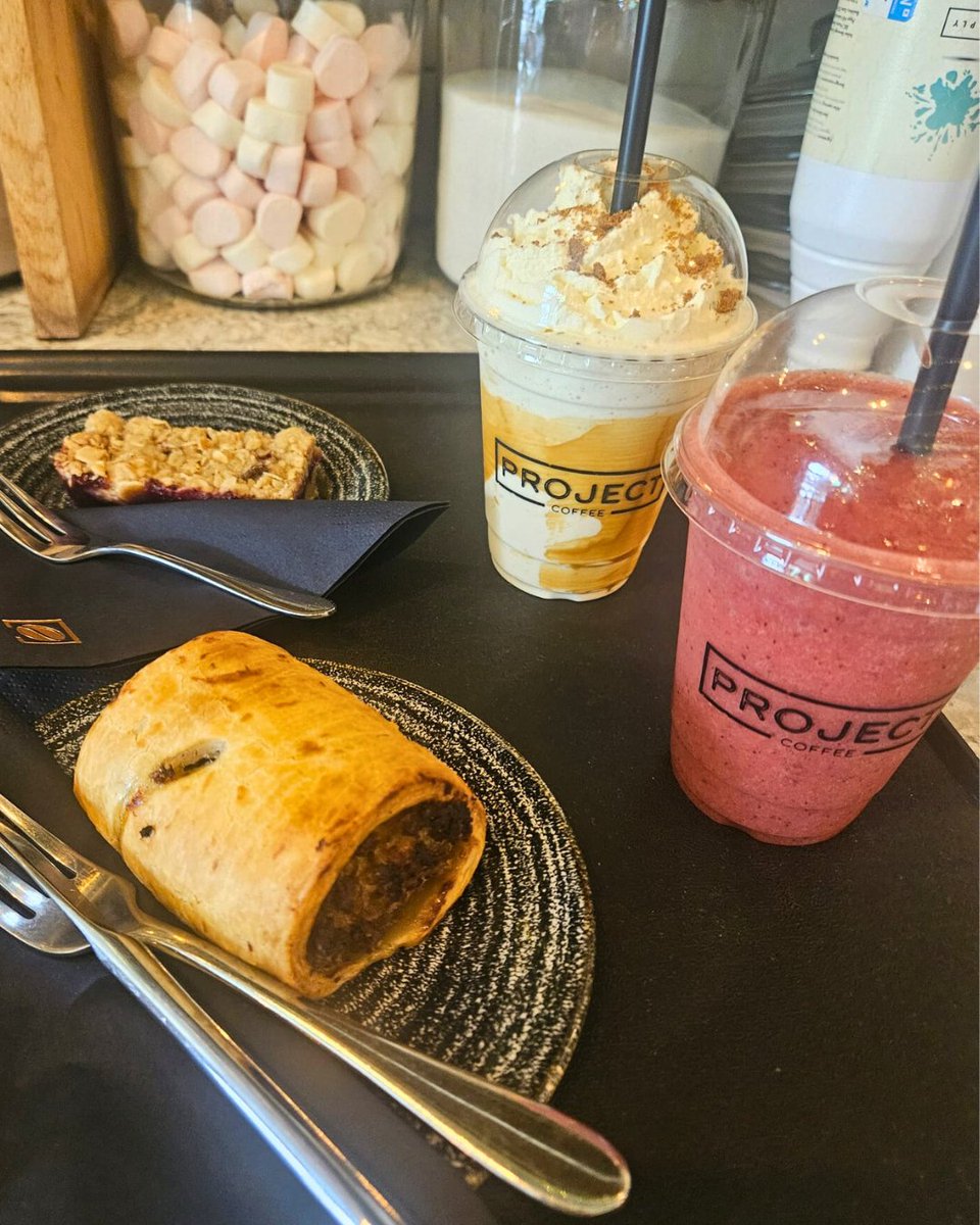 Popping into Project Coffee this afternoon? 😁
We have fresh fruit smoothies, creamy milkshakes, savoury sausage rolls and lots of sweet treats to enjoy!
