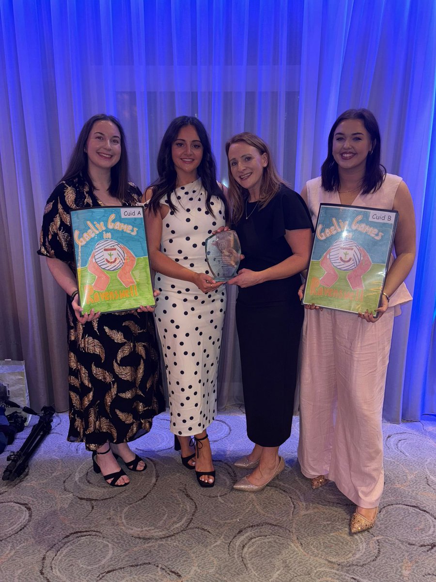 cnmbwicklow's tweet photo. Huge congratulations to Ravenswell Primary School in Bray who claimed 1st place in the @cnambnaisiunta Cornmarket National Awards Large School of the Year category. It is testament to the great work being done in the school 👏🏻 #AllianzCnmB #stopthedrop https://t.co/449iuU2o8d