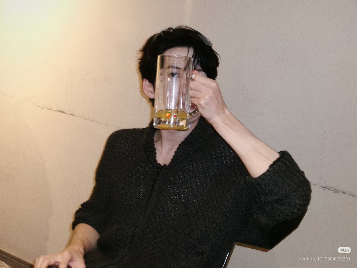 “This time the makeup and styling didn’t go to waste either”

Because every look deserves to be documented 🫵🏻

#TanJianci