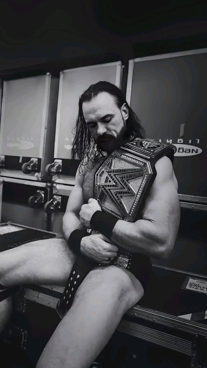 2803Henry's tweet photo. @WWE Killers https://t.co/xyUP5qW50f