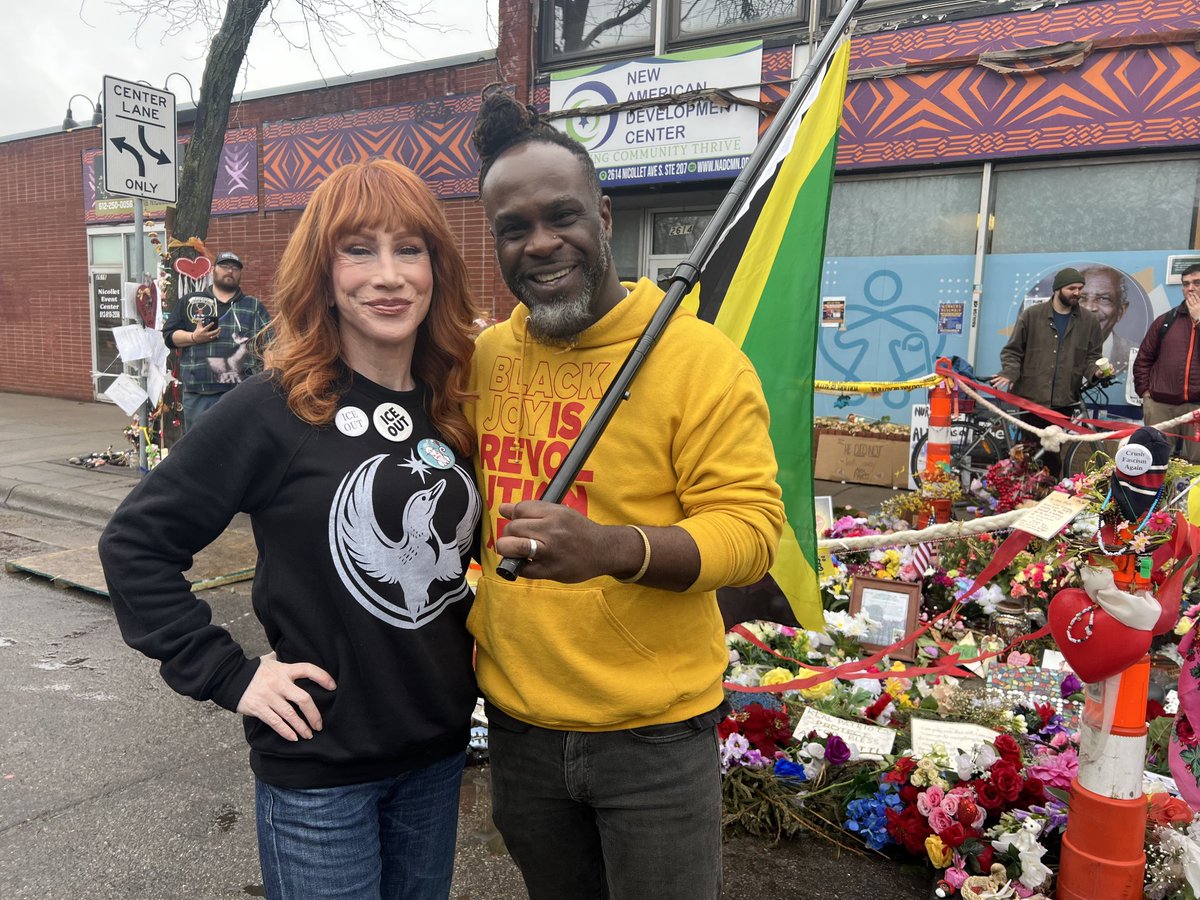 Buffie Blesi tweet media