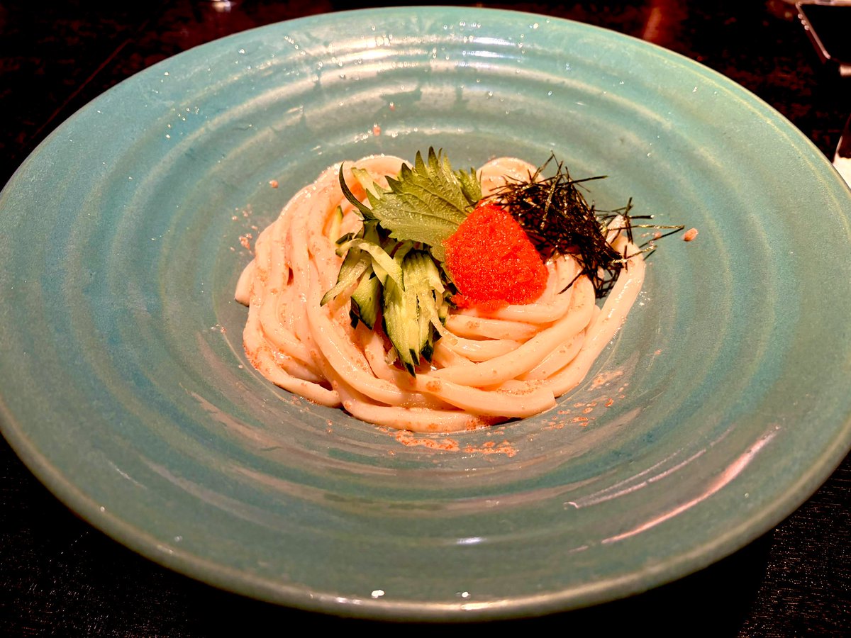 𝚙𝚊𝚕𝚖 tweet media