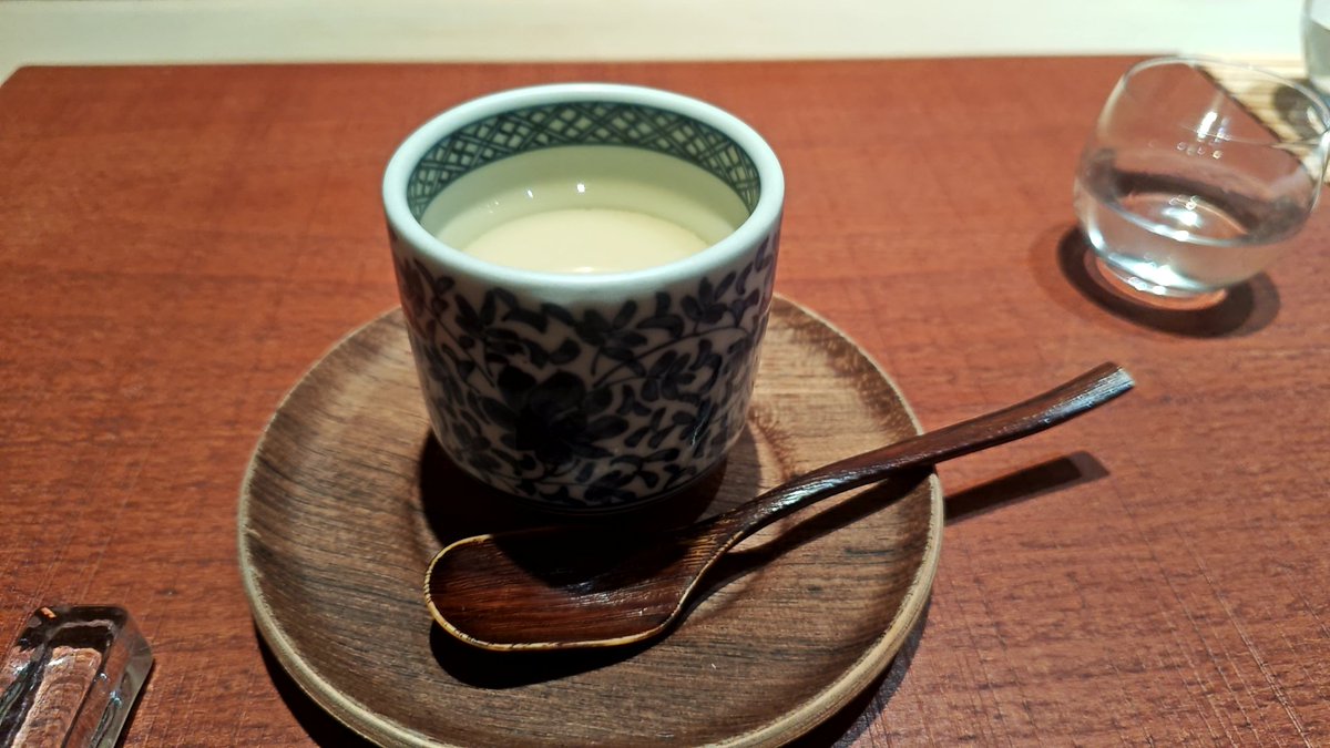 kei_mtrain's tweet photo. 地元の飲み屋オヤジ絶賛の寿司屋に来ました https://t.co/qmD4PHKah0