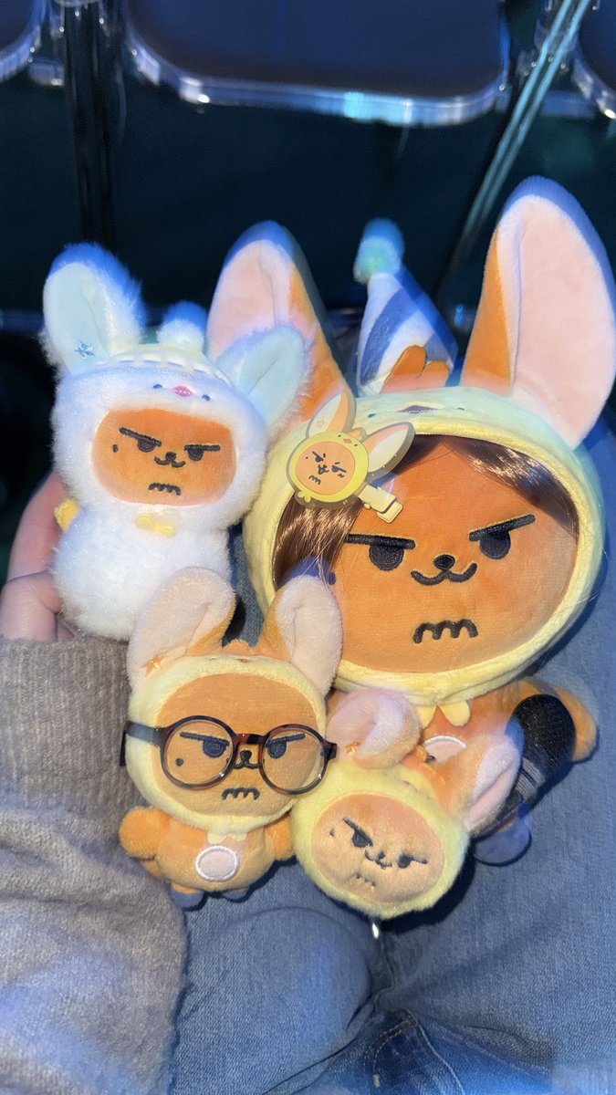 bu1_bui's tweet photo. #MomentsOfStillnessWithTXT 💚💜💛🩷 https://t.co/9zdAxiJ25h