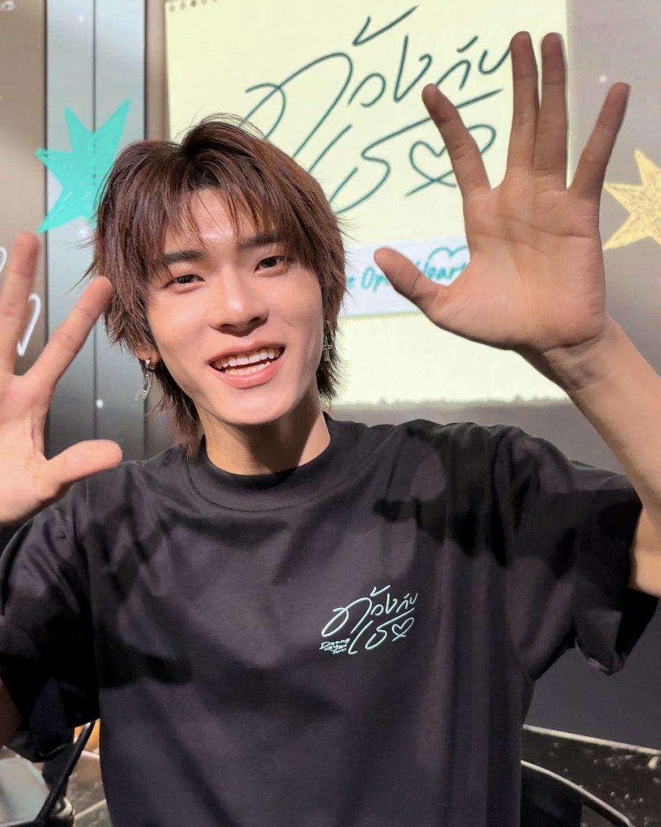 พระเพื่อนพระแพง ‎₊˚⊹ᡣ𐭩 tweet media