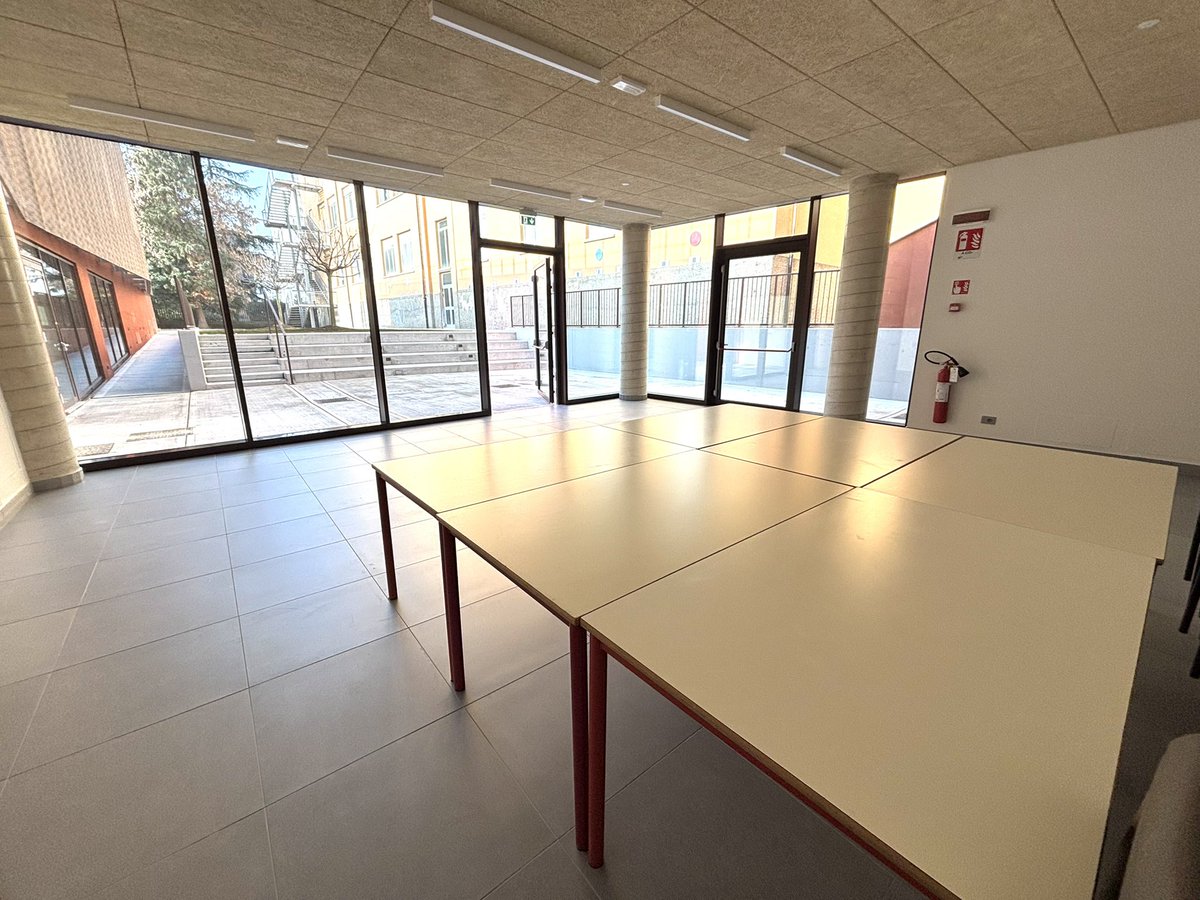 ComunediBergamo's tweet photo. Conclusi i lavori di realizzazione del Lotto 1 Scuola Mazzi-Calvi, con fondi PNRR e Comunali. Nuovi volumi di qualità tecnica e architettonica dedicati a palestra, due mense, sala polivalente. https://t.co/tpk1CoABVT