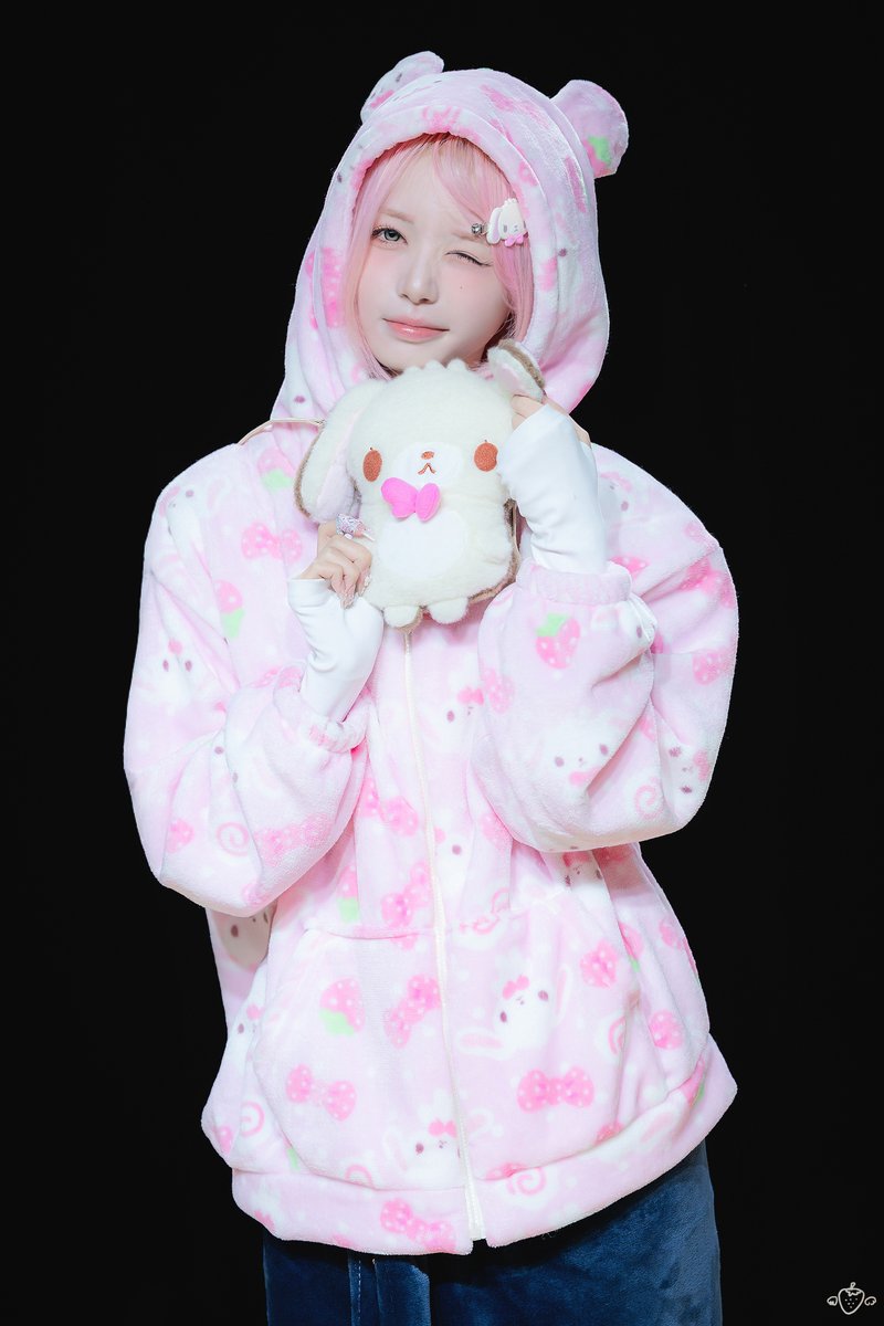 오핑크공주딸기🍓 tweet media