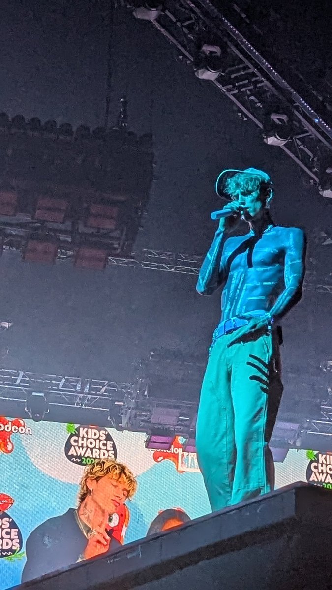 whodoicallmgk's tweet image. Lost Americana tour London!! 
#mgk #o2arena