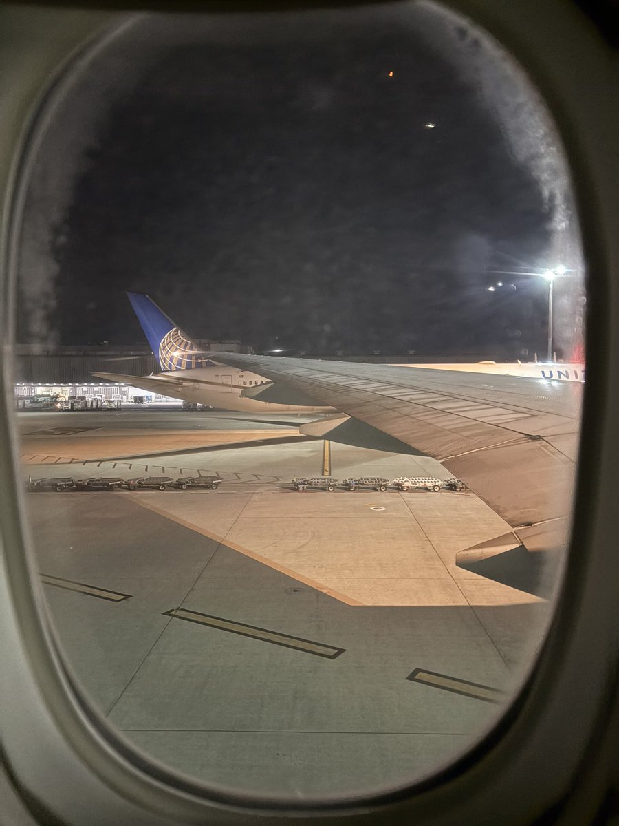fff25376696's tweet photo. 無事到着🛬 https://t.co/u4OpSIb4n8