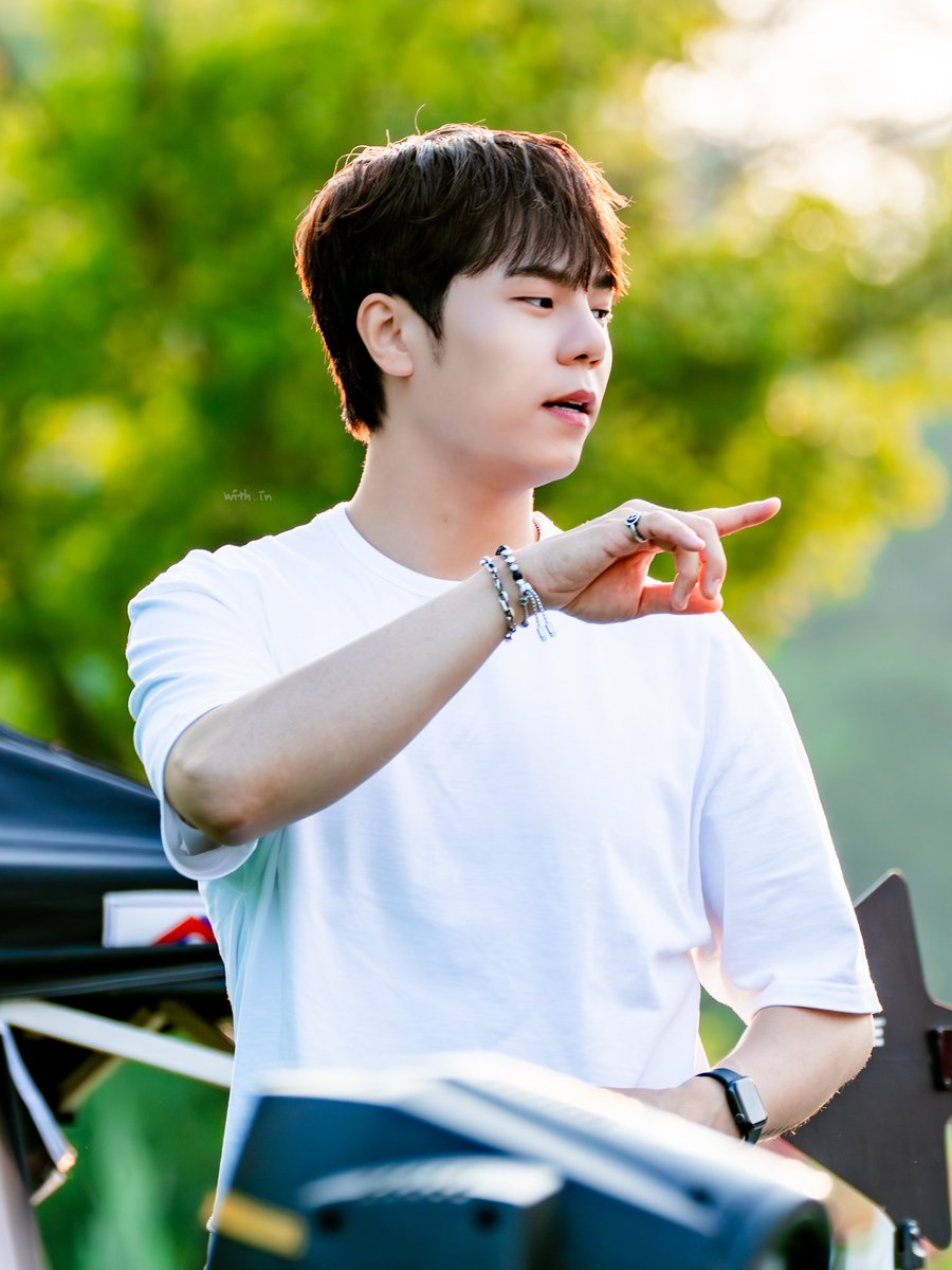 240908 율현공원 정원축제
#김수인 #율현공원정원축제 #크레즐 #Suin #Crezl