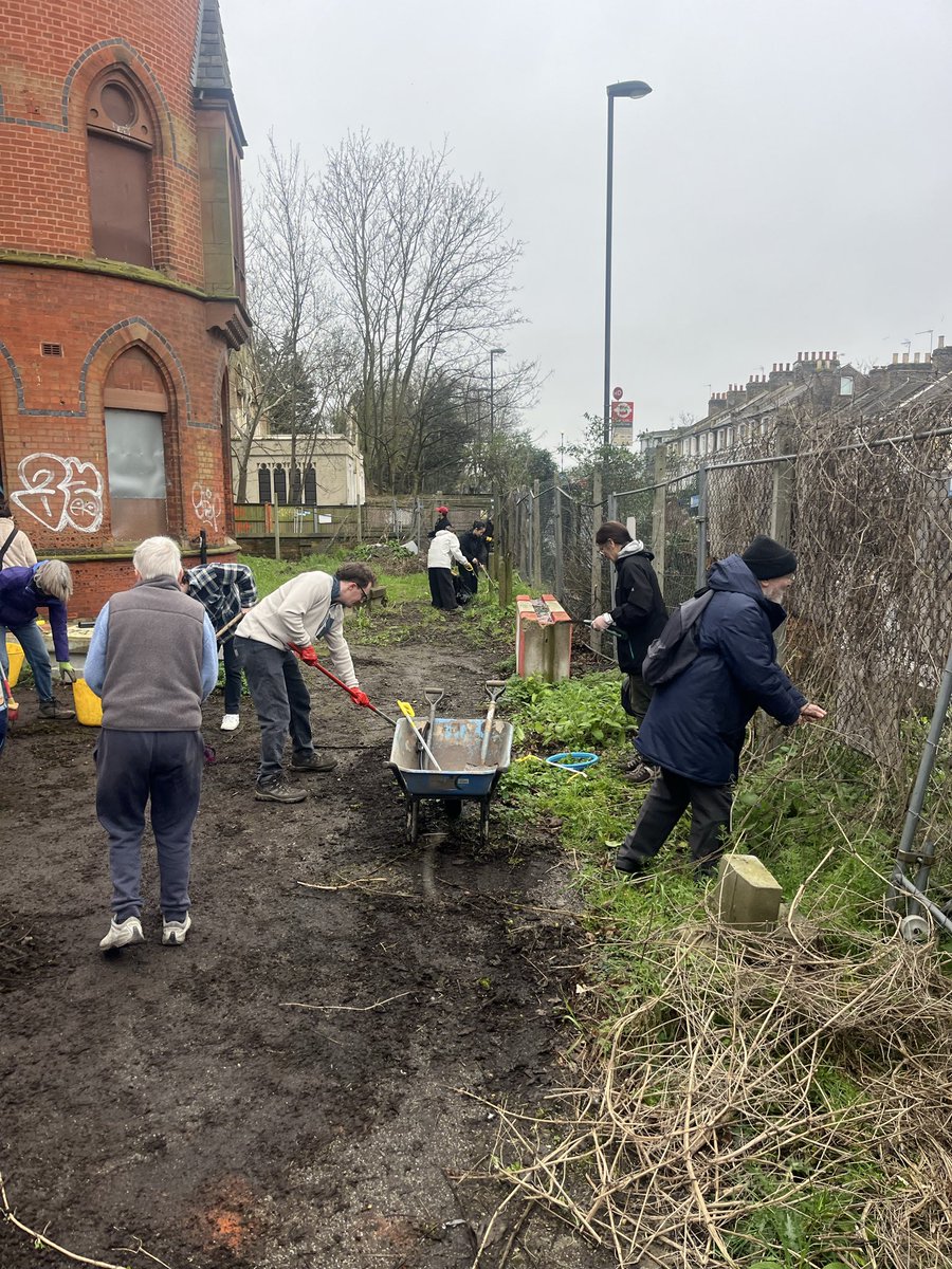 Ladywell Live tweet media