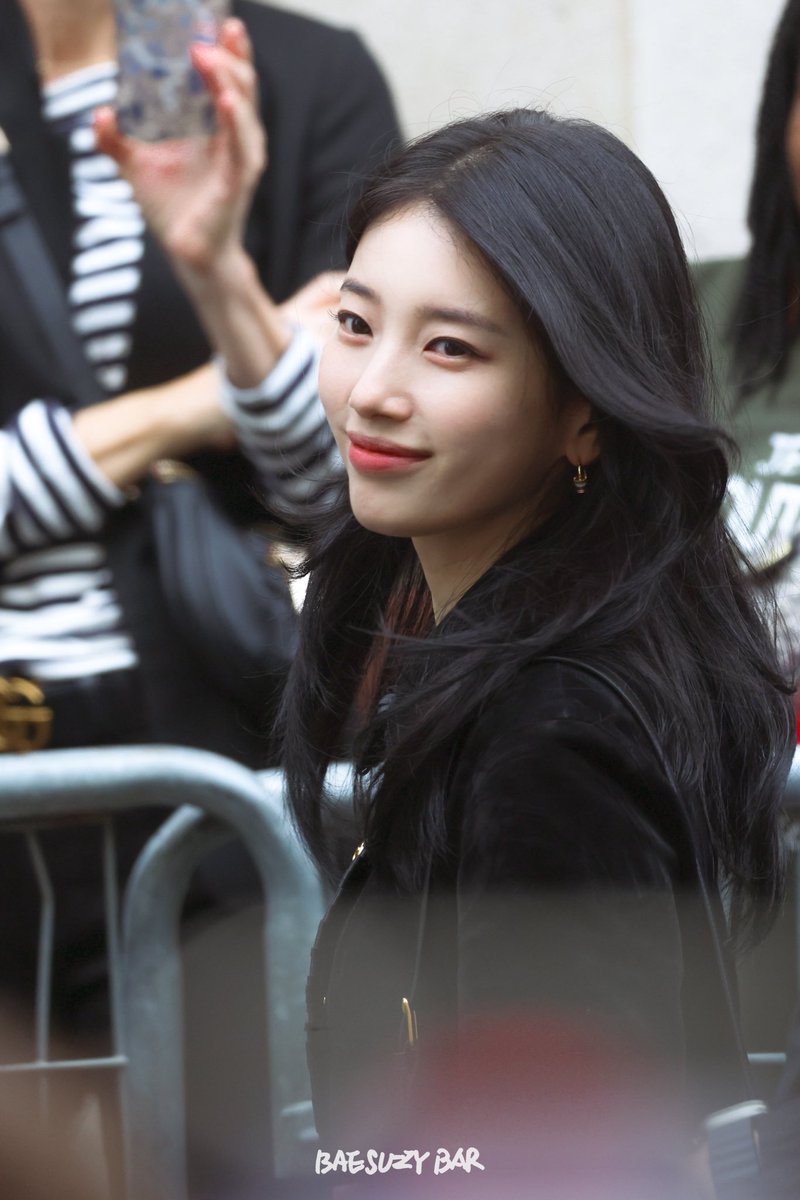 Love you all these years baesuzybar 🥹🥹