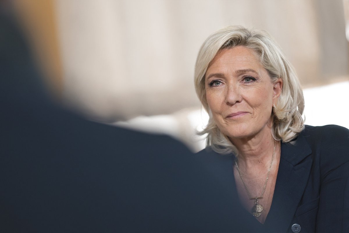 Marine Le Pen tweet media