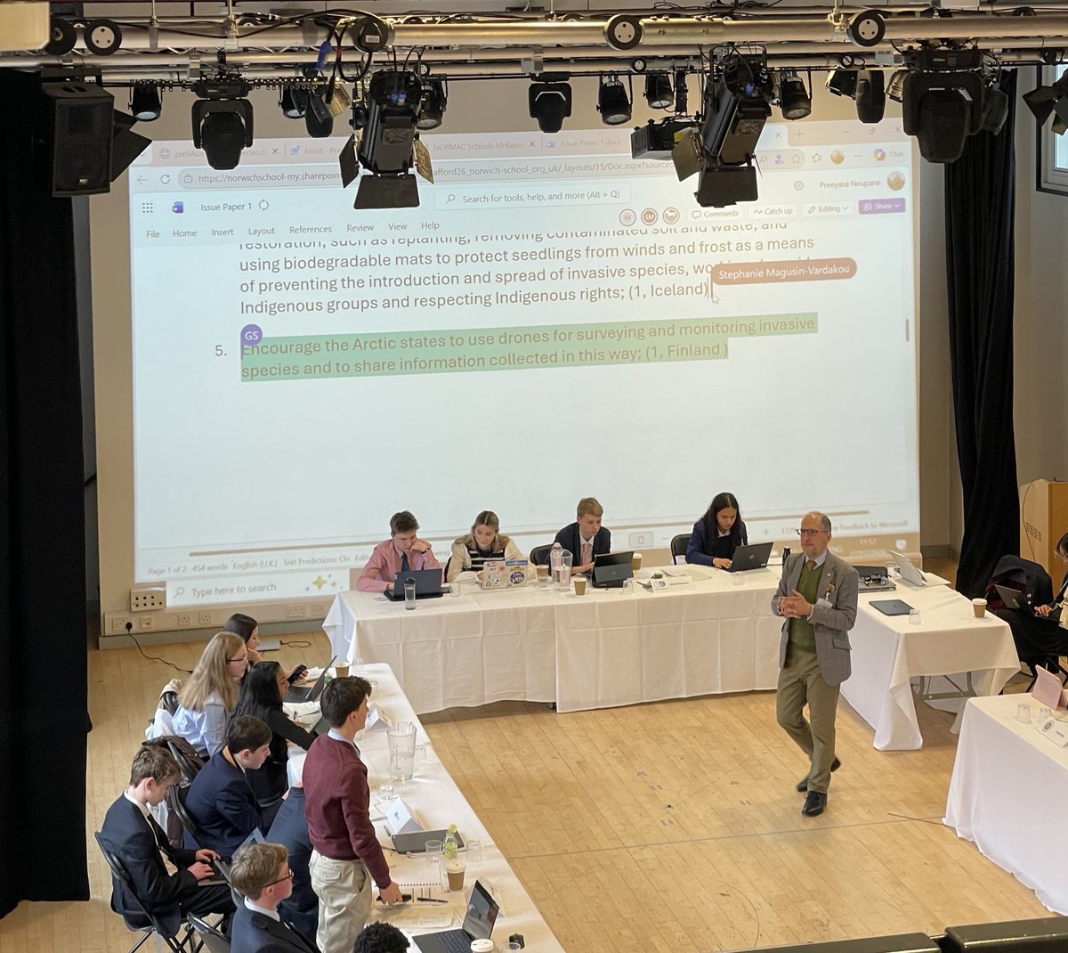 IHS MUN-MAC tweet media