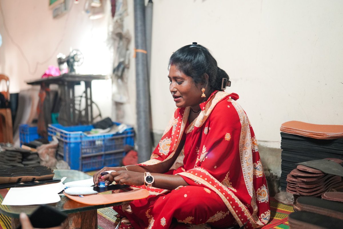 UNDPasiapac's tweet photo. How Shilpi Rani Das is challenging gender norms in rural Bangladesh by entering the traditionally male-dominated footwear industry.
Through @UNDP's #SWAPNO project, supported by
@SwedeninBD and Marico, she gained technical skills, confidence, and structured apprenticeship training.
Her journey reflects how targeted support is helping women break stereotypes, build sustainable livelihoods, and redefine what economic independence looks like in Bangladesh.
Read More: https://t.co/YZUwdKuY6p